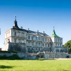 Pałac w Podhorcach: Historia, architektura i tajemnice tej perły Kresów