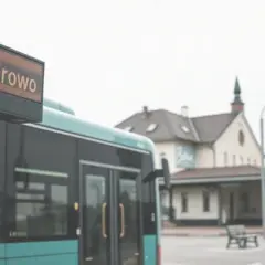 Jak dojechać z Kołobrzegu do Niechorza - najlepsze opcje transportu