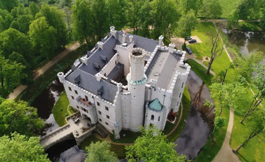 Nie przegap wyjątkowych hoteli w pałacu na Dolnym Śląsku