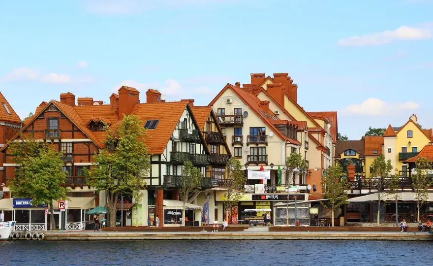 Warszawa - Mikołajki - Jak dojechać najszybciej i co wybrać?