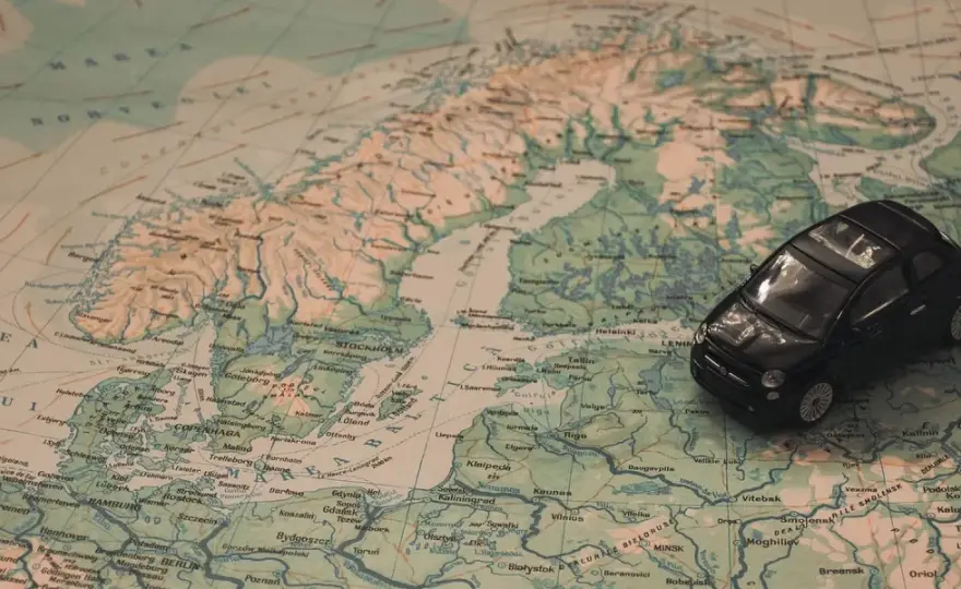 Mikołajki-Olsztyn - Jak dojechać? Porównaj auto i autobus