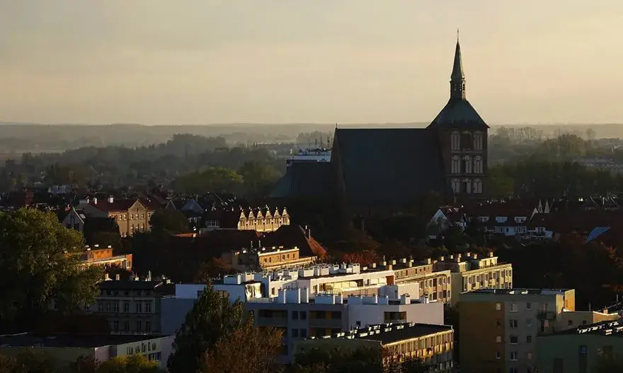 Kołobrzeg ile mieszkańców – zaskakujące dane o populacji miasta