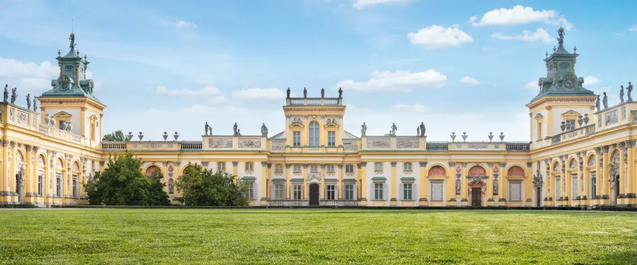 Pałac w Wilanowie zachwyca architekturą. Sprawdź pałac wilanowie cennik biletów, by zaplanować wizytę.