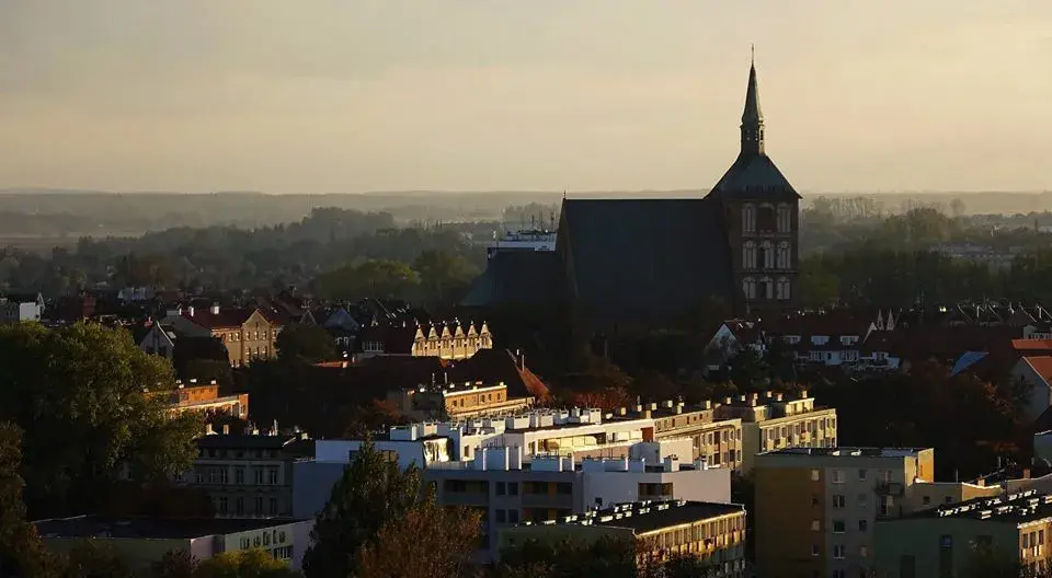 Kołobrzeg ile mieszkańców – zaskakujące dane o populacji miasta