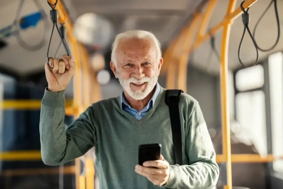 Czy emeryt ma zniżkę na FlixBus? Sprawdź zasady